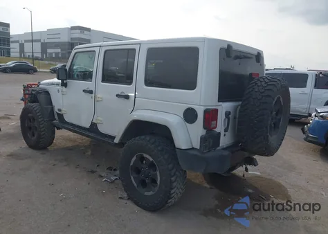 2014 Jeep Wrangler Unlimited Polar Edition из США, поврежденный, VIN 1C4HJWEG6EL196640